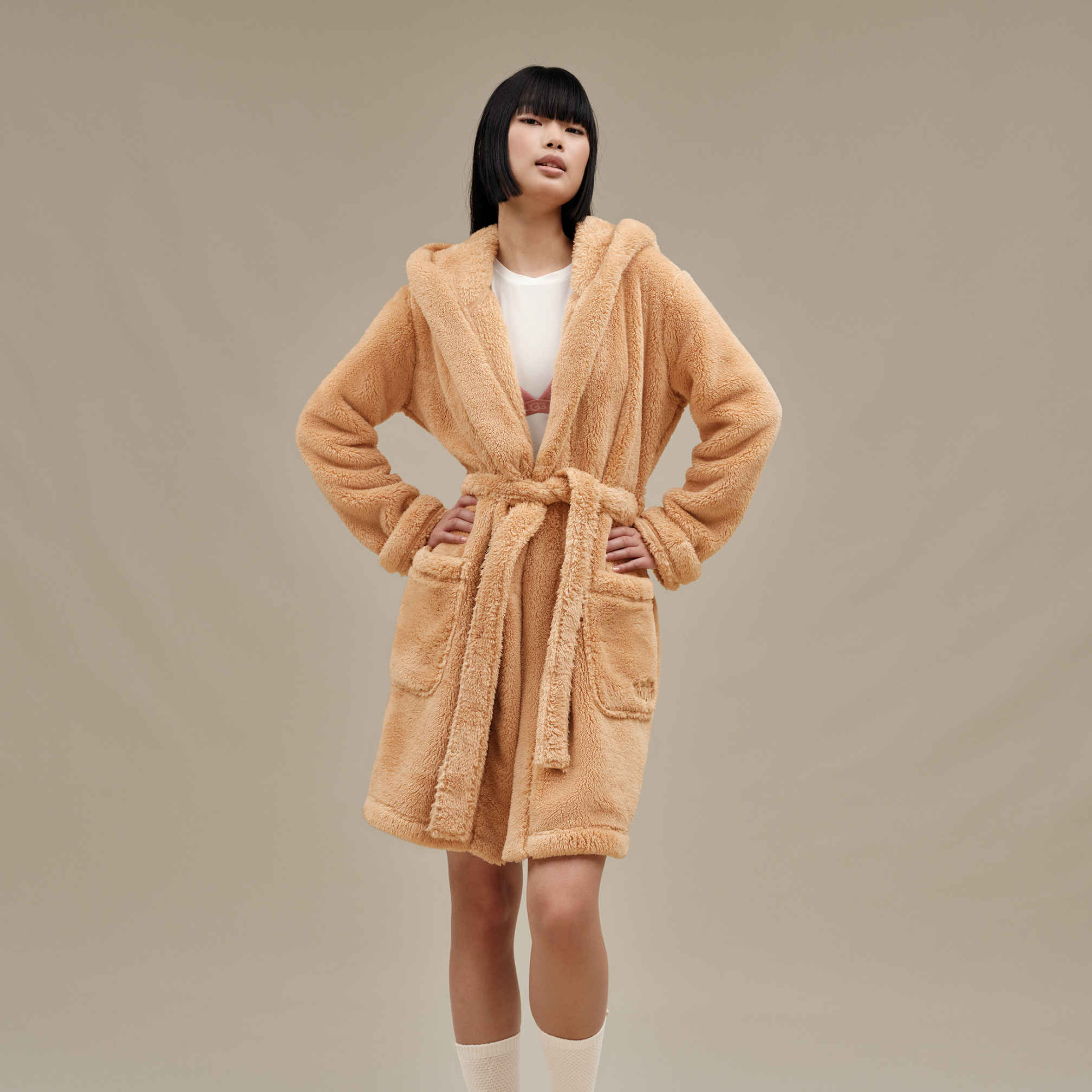Aarti Robe UGG